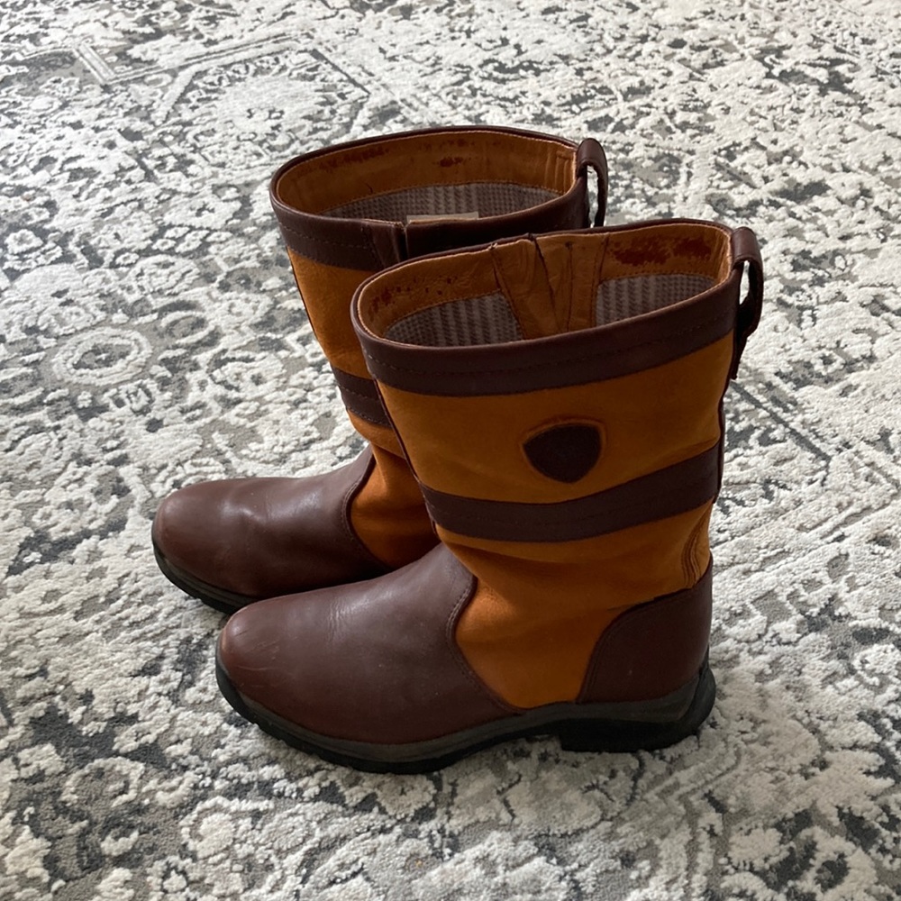 Ariat- womens boots, waterproof, all weather